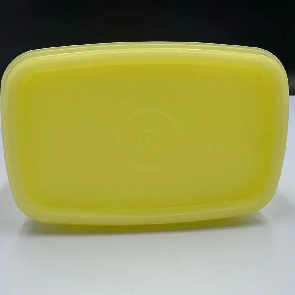 Tupperware vintage 1970s